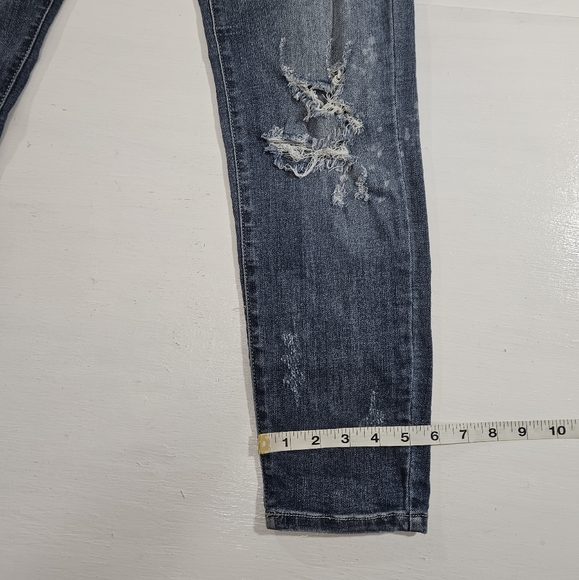 Judy Blue relaxed fit distressed straight leg jeans juniors size 7/28 - Picture 6 of 9